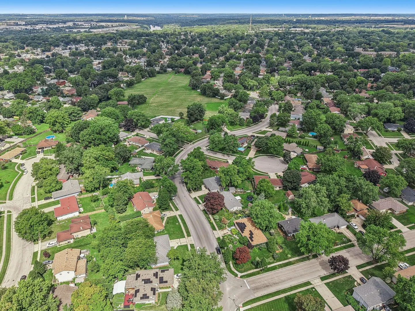 698 Hiawatha Drive IL
