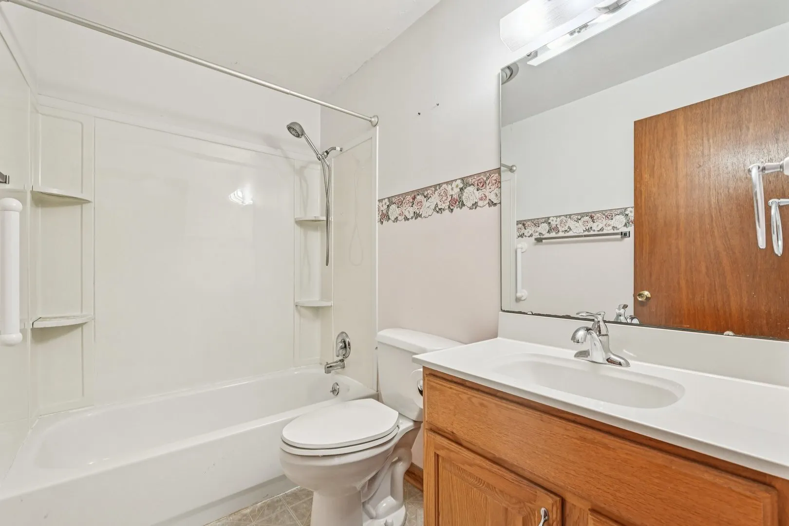 698 Hiawatha Drive IL