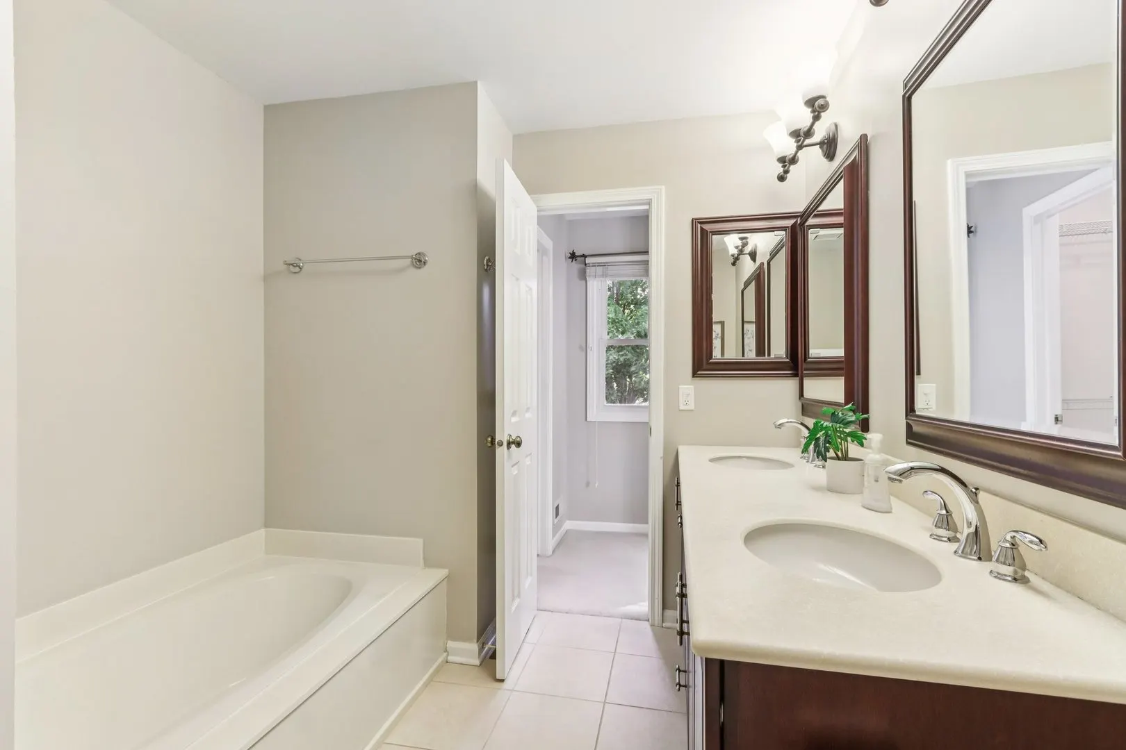 486 SATINWOOD Terrace IL