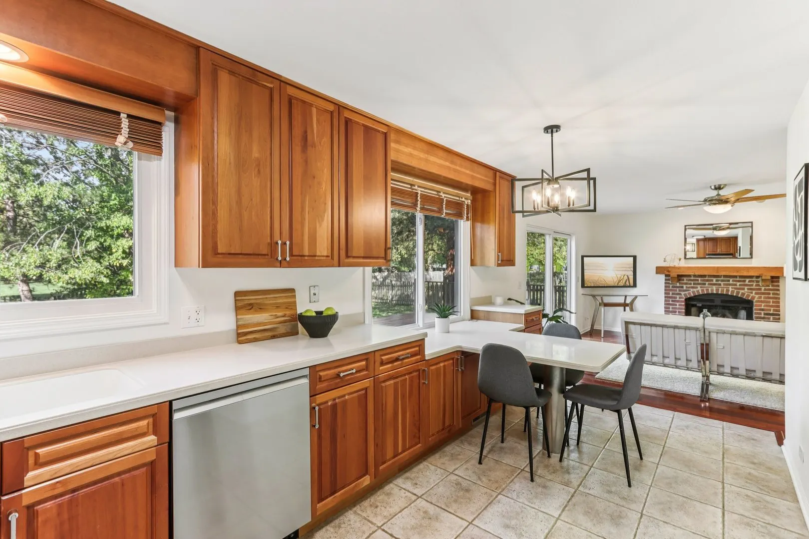 486 SATINWOOD Terrace IL