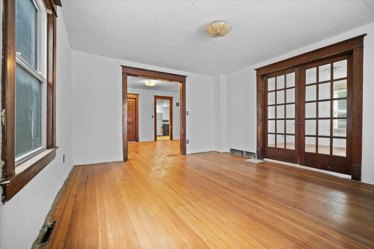 710 W Jefferson Street IL