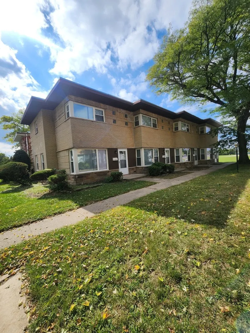 1336 Wentworth Avenue 1-2 IL