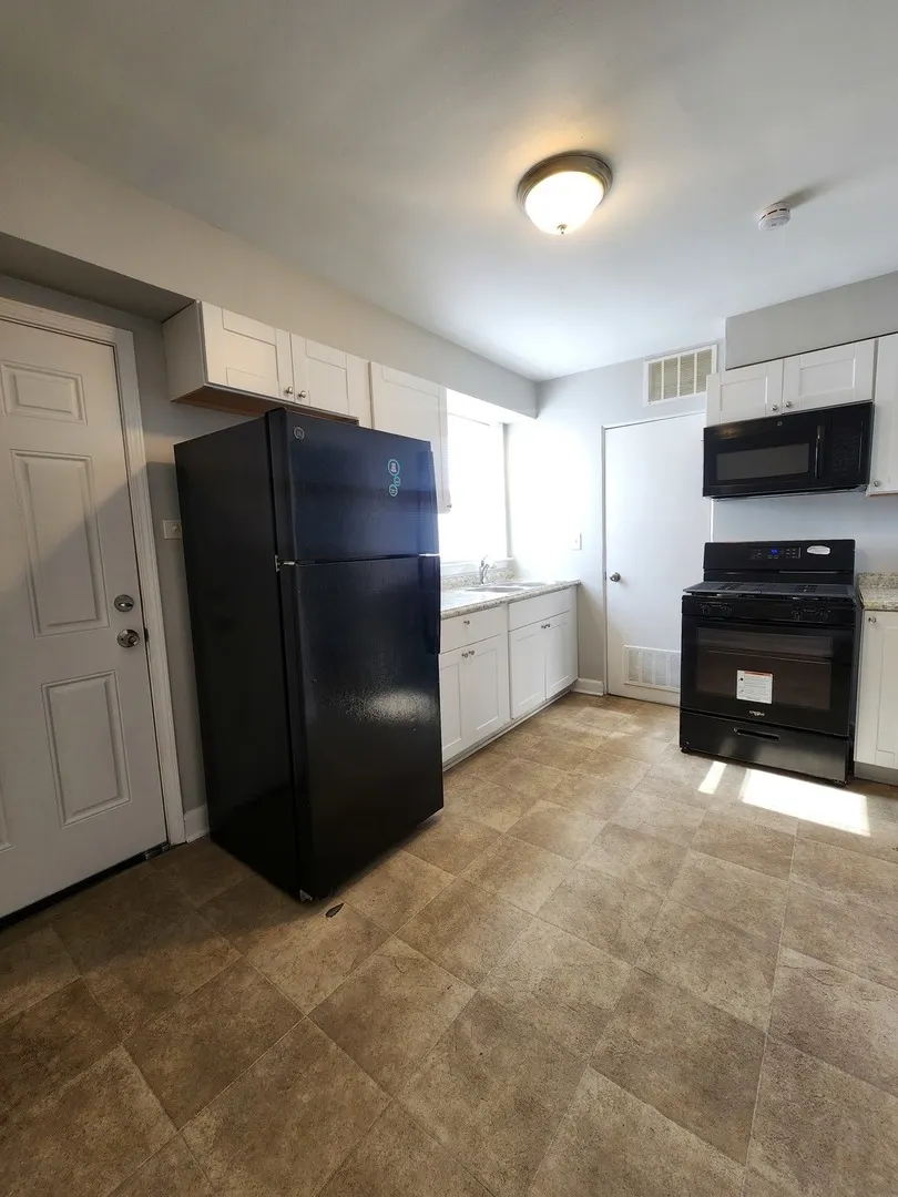 1336 Wentworth Avenue 1-2 IL