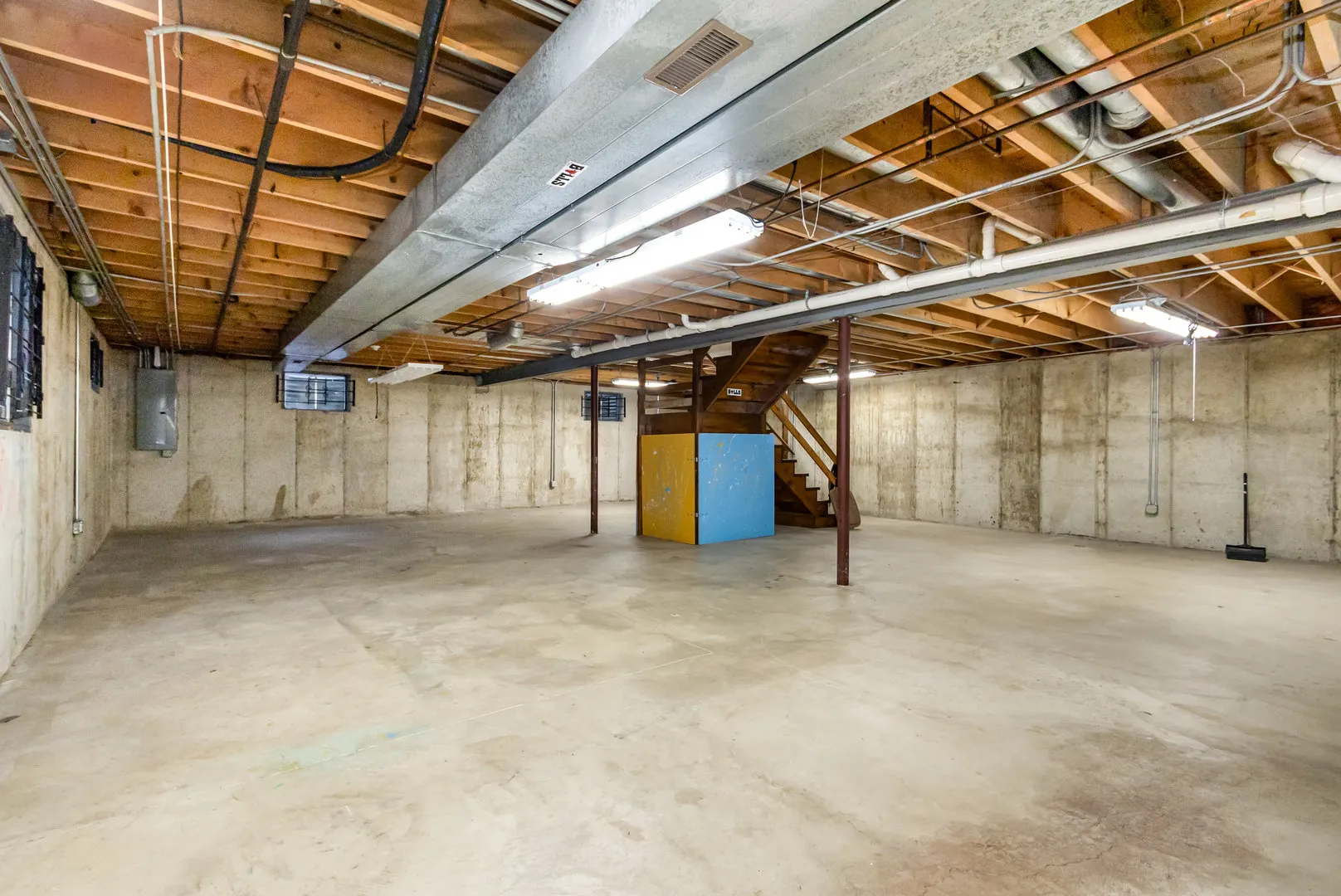 1120 COLGATE Court IL