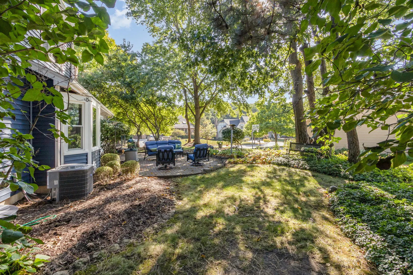1120 COLGATE Court IL