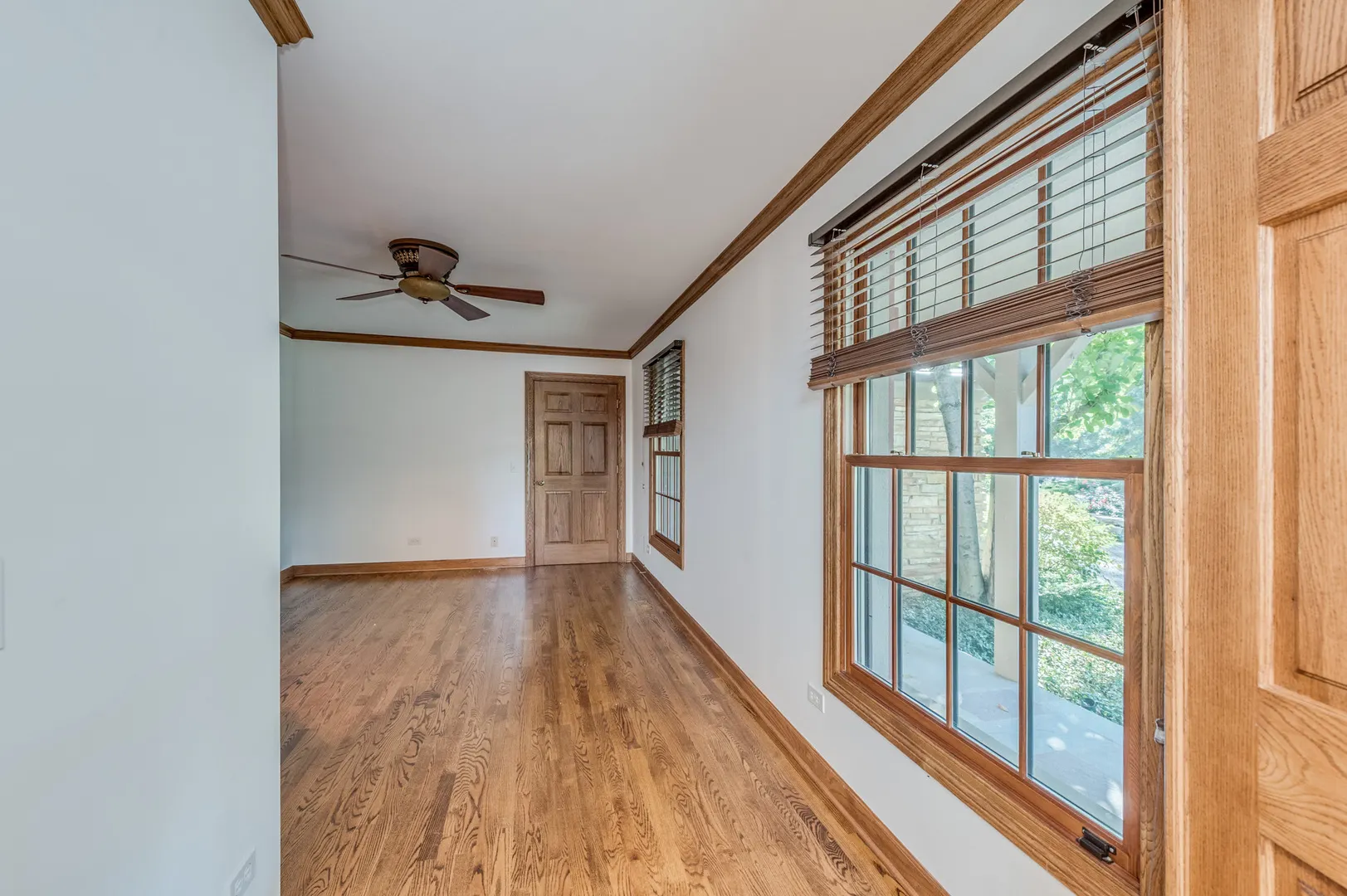 4143 Three Lakes Court IL