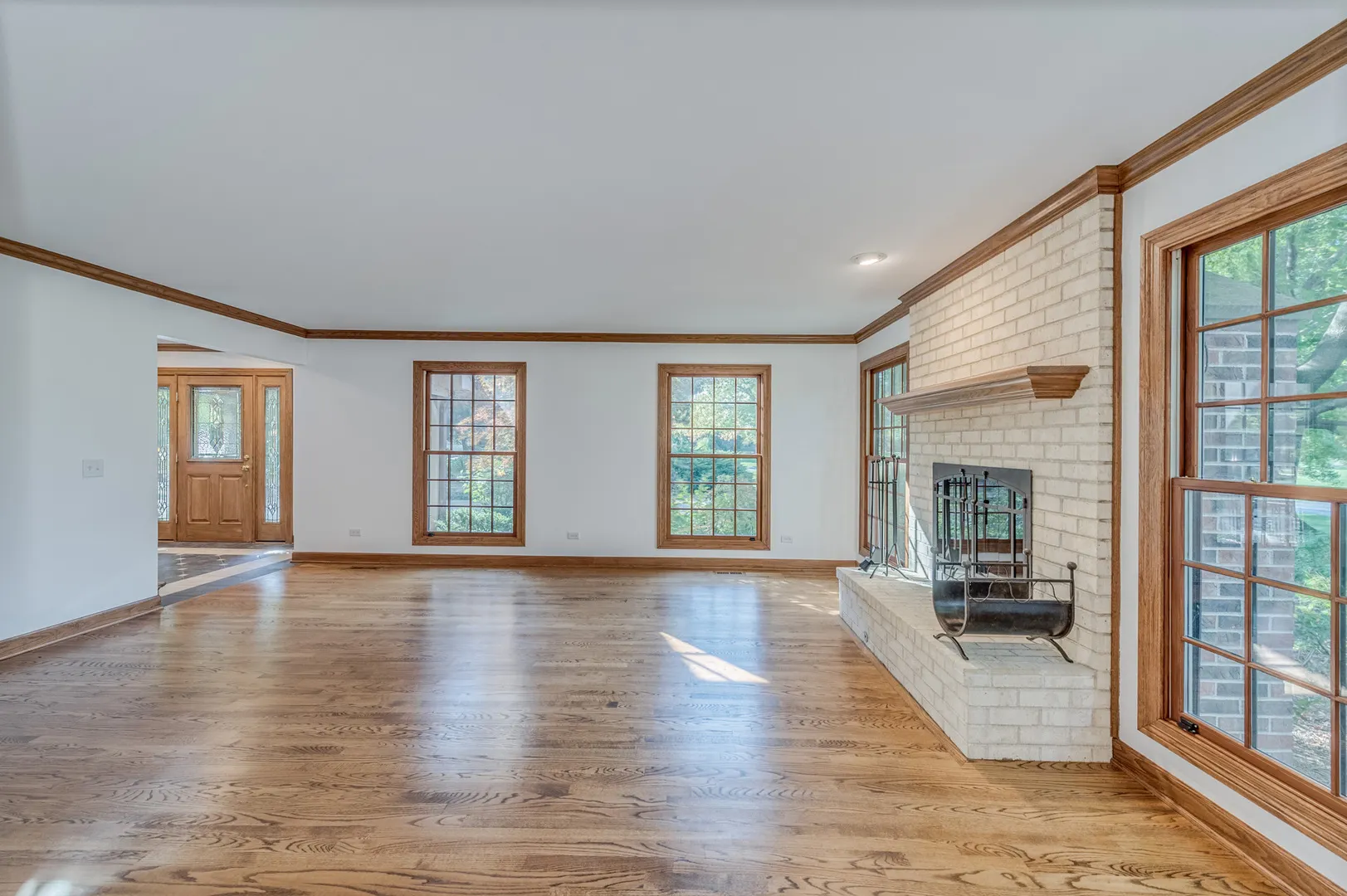 4143 Three Lakes Court IL