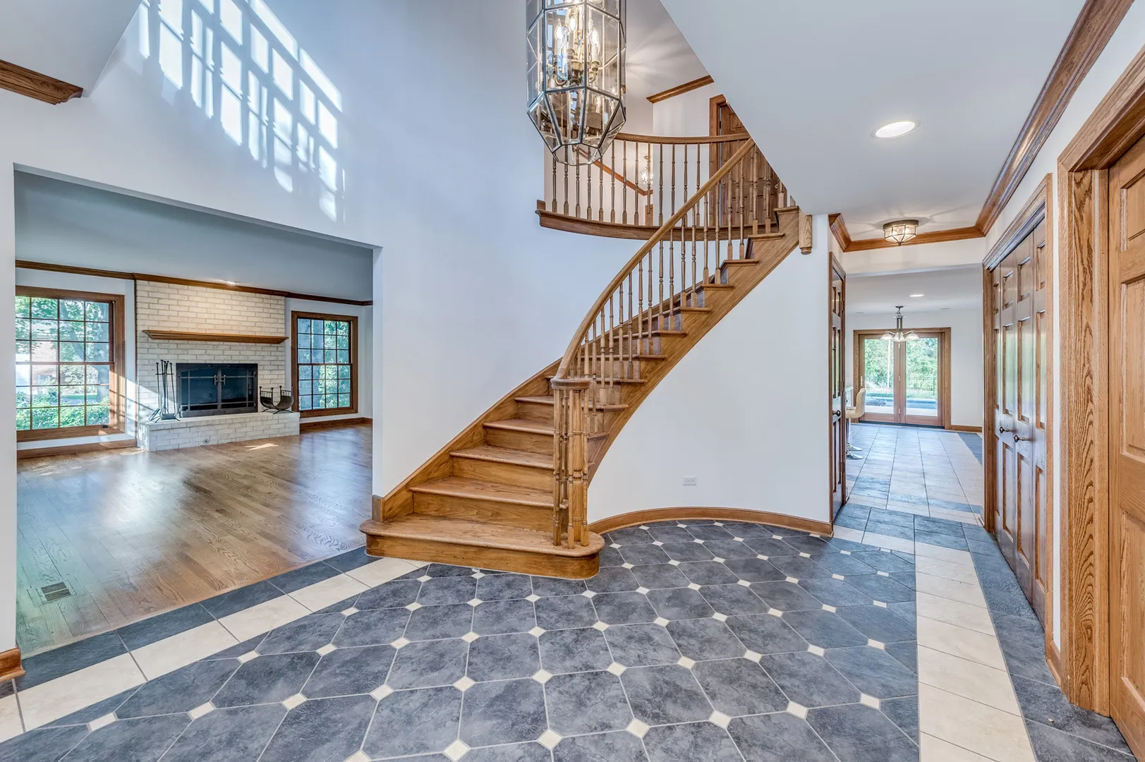 4143 Three Lakes Court IL