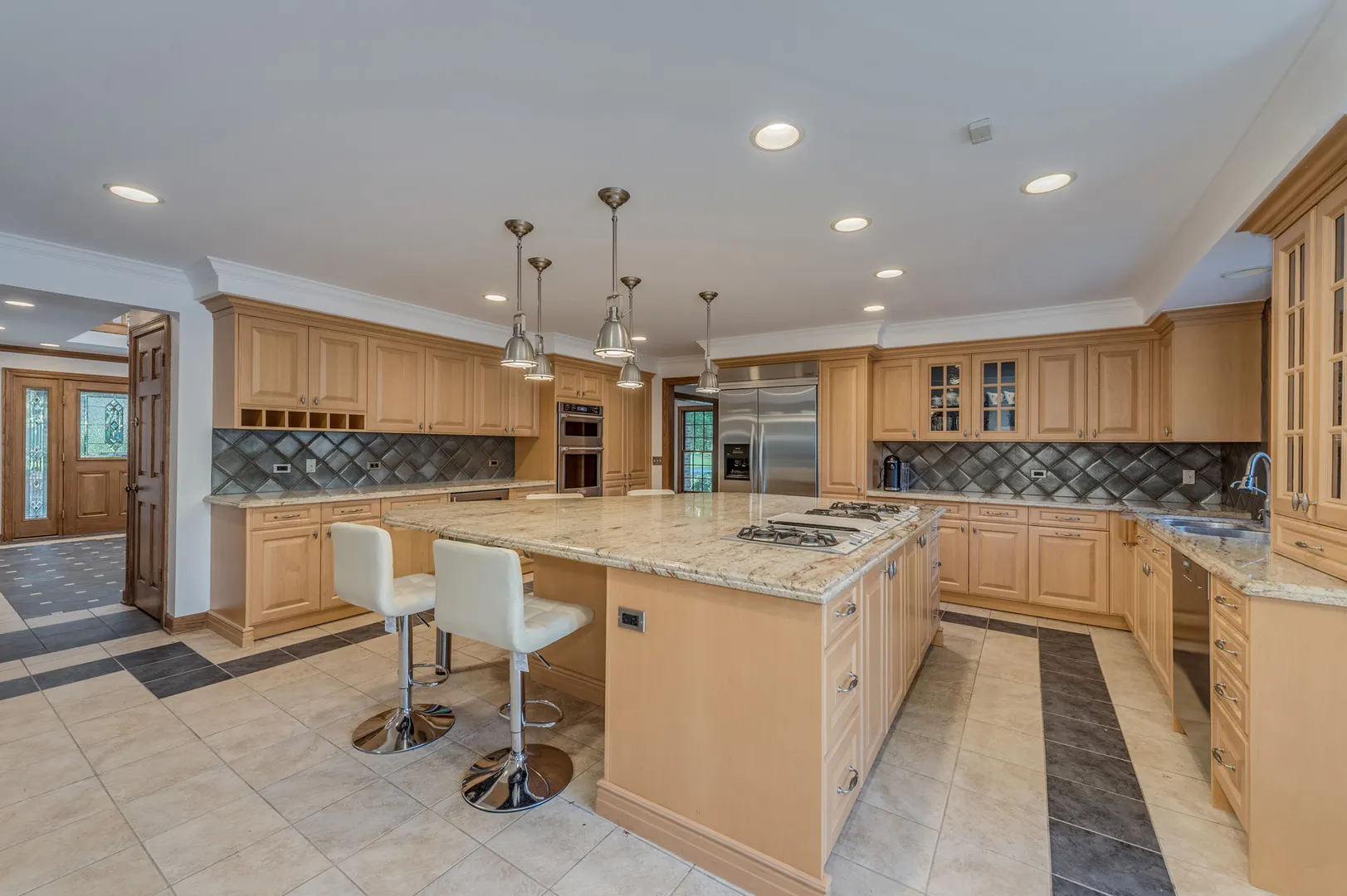 4143 Three Lakes Court IL