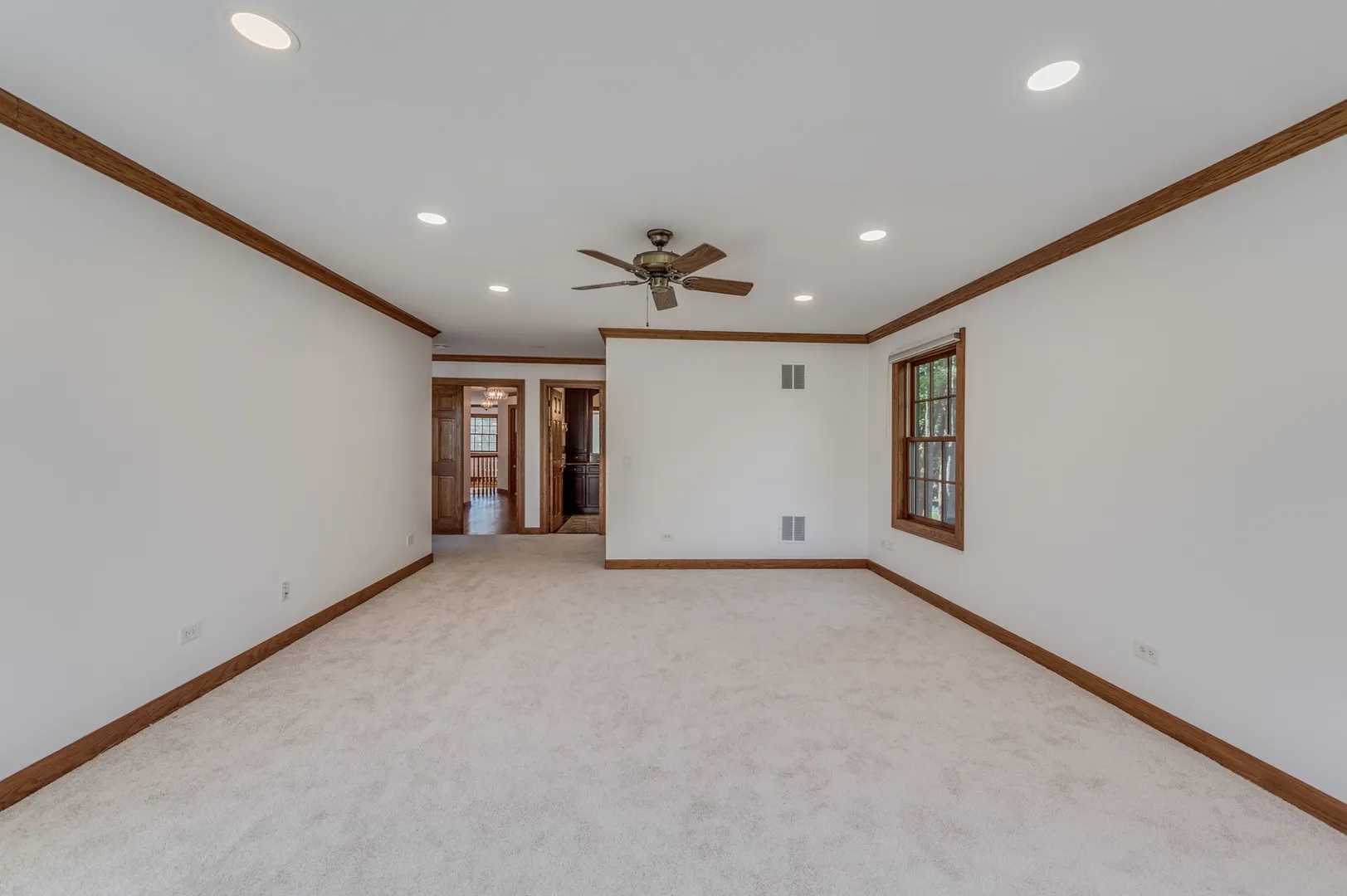 4143 Three Lakes Court IL