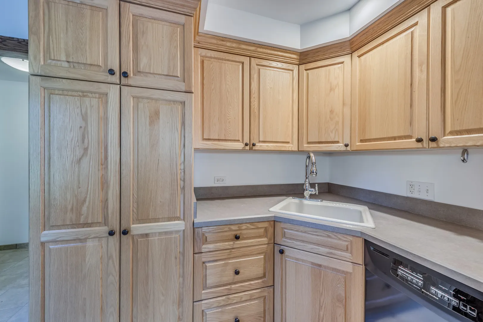 4143 Three Lakes Court IL