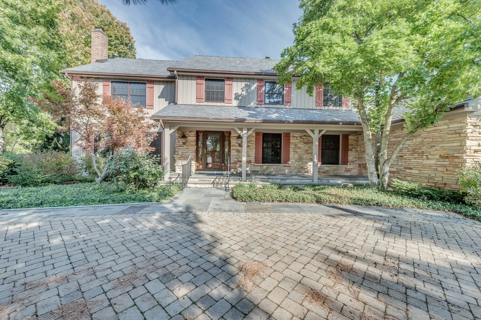 4143 Three Lakes Court IL