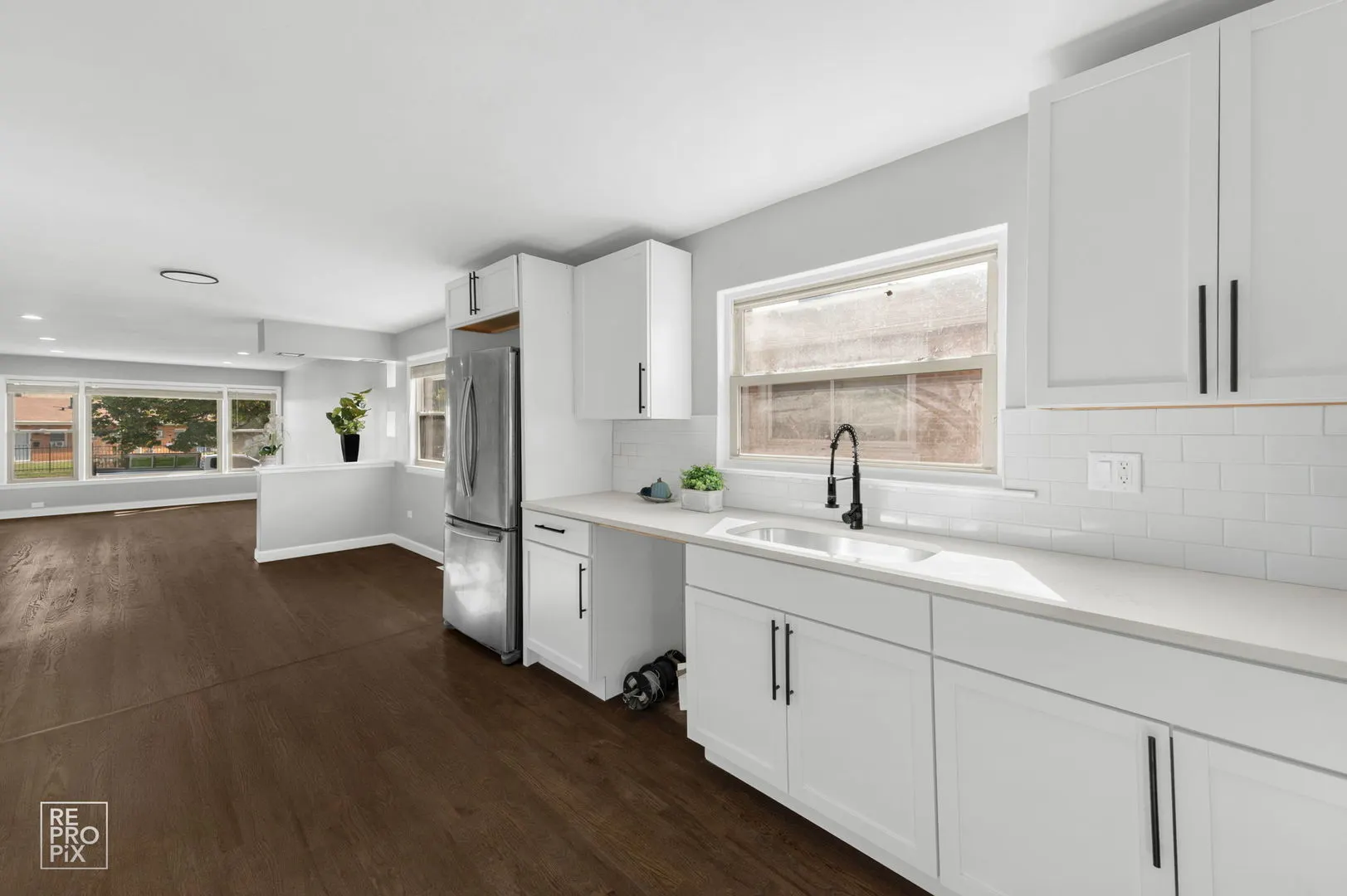 9134 S Marquette Avenue IL