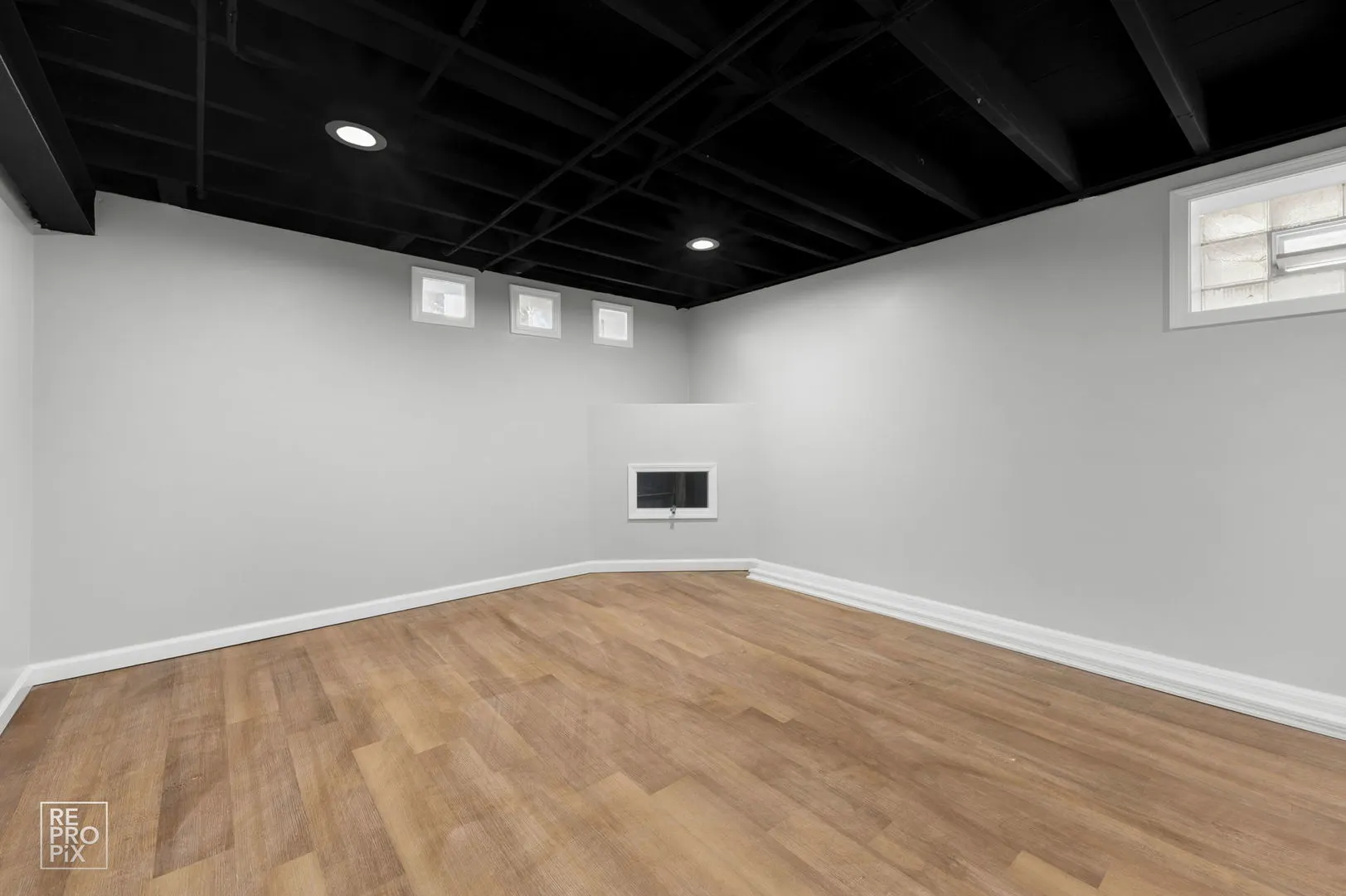 9134 S Marquette Avenue IL