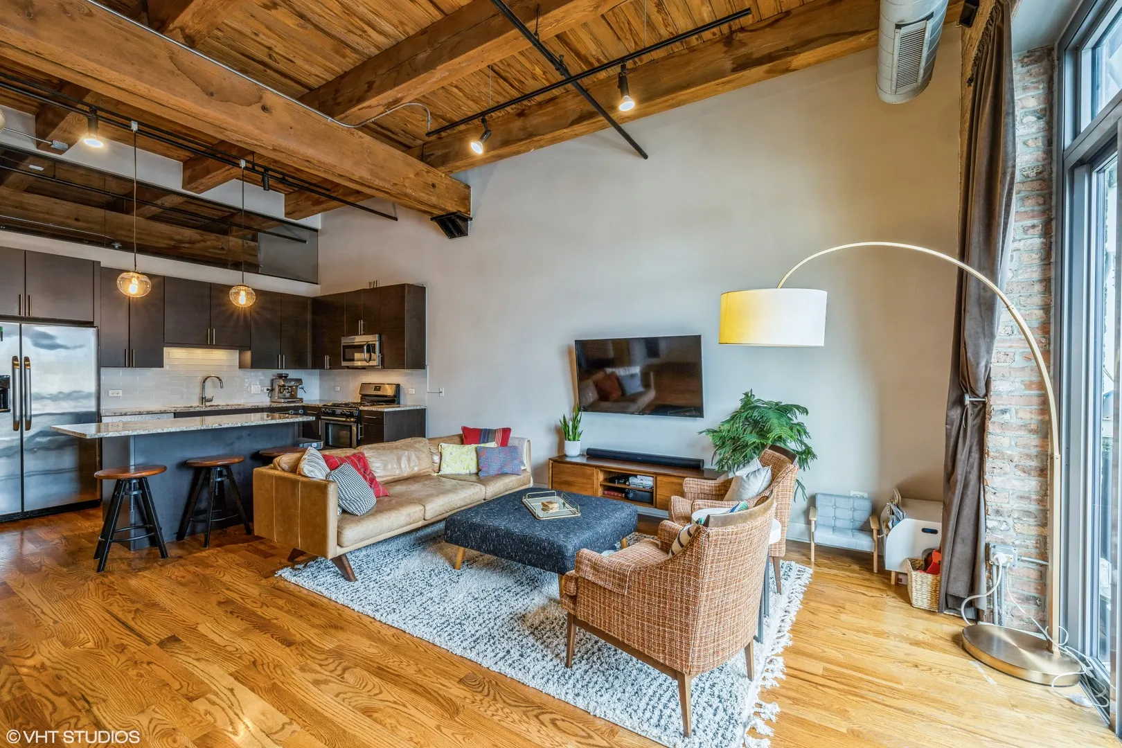 770 W GLADYS Avenue 503 IL