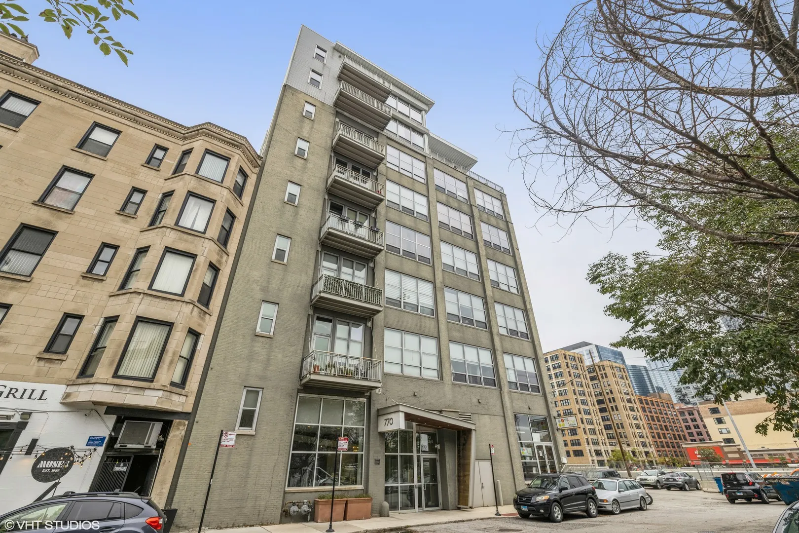 770 W GLADYS Avenue 503 IL