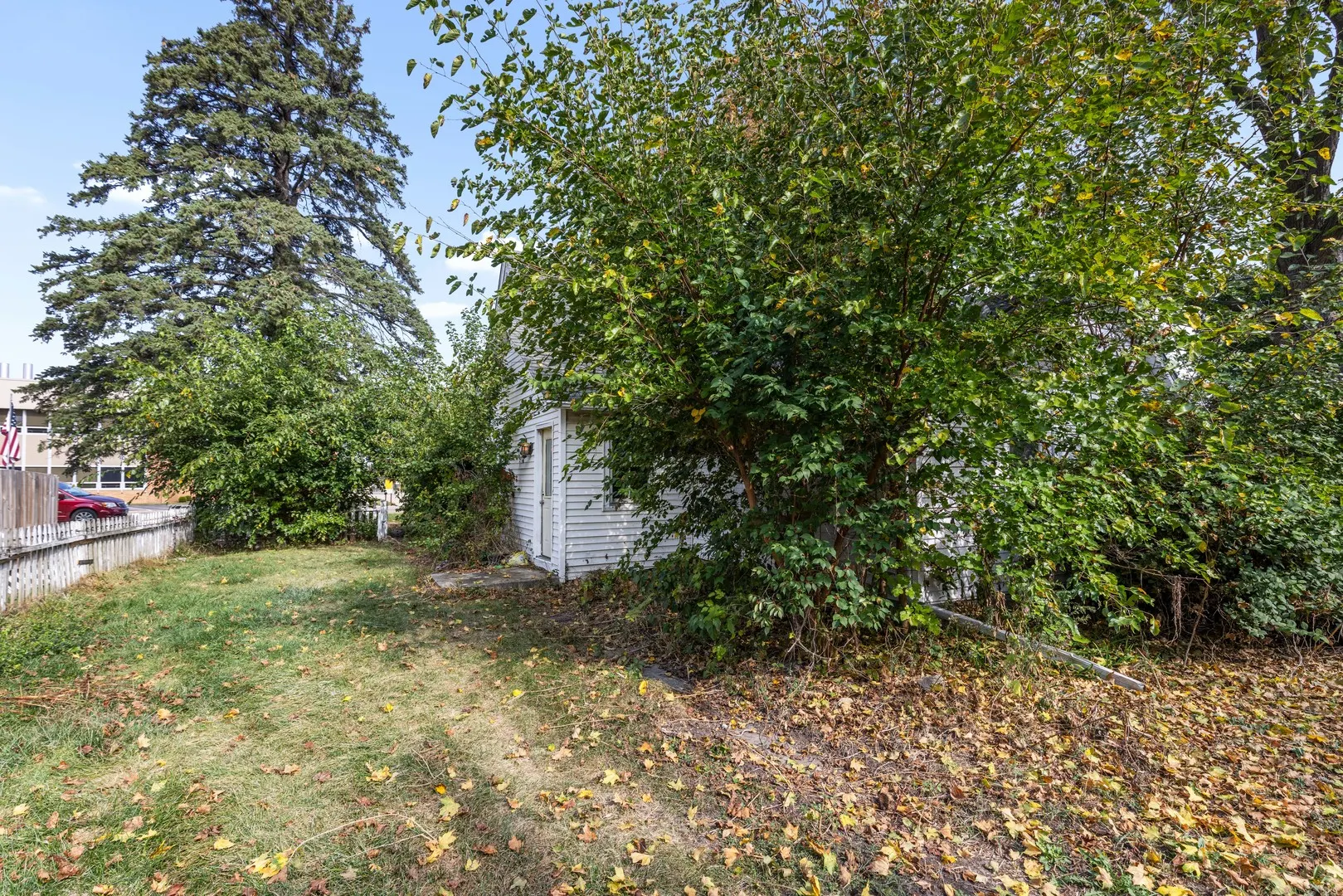 122 W Main Street IL