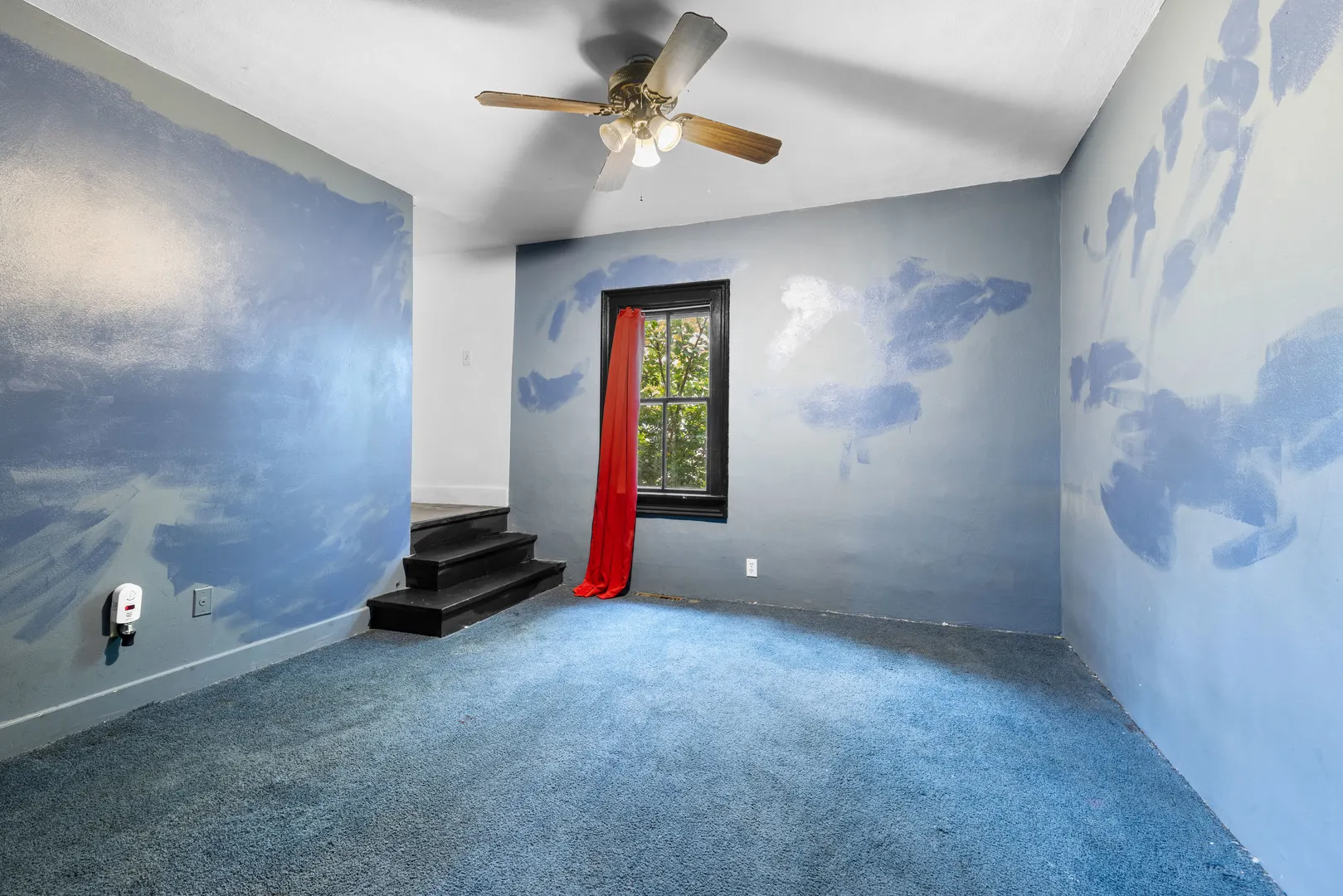 122 W Main Street IL