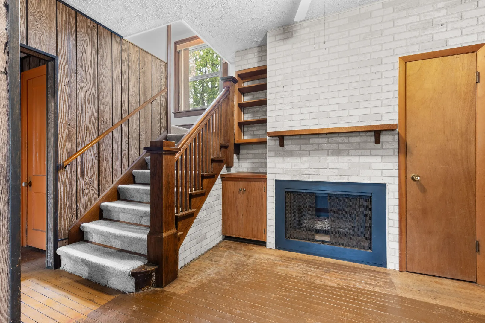 306 W Chicago Avenue IL