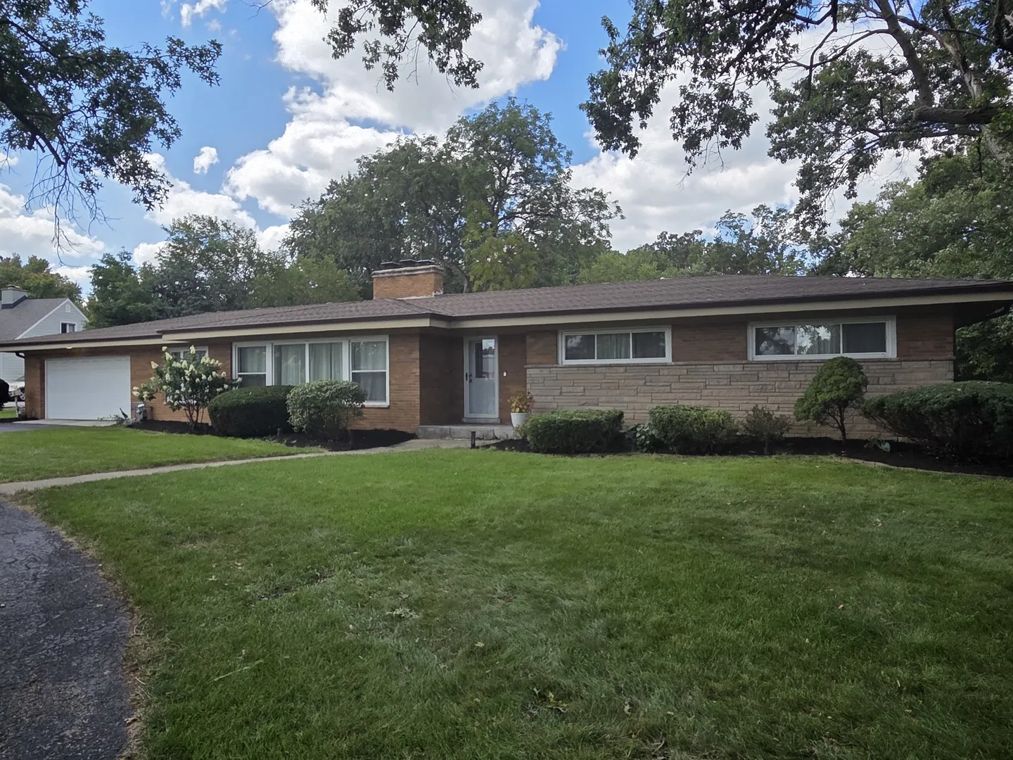 31 Graymoor Lane IL