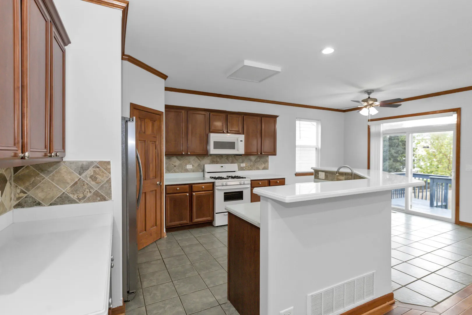 3311 LAFAYETTE Street IL