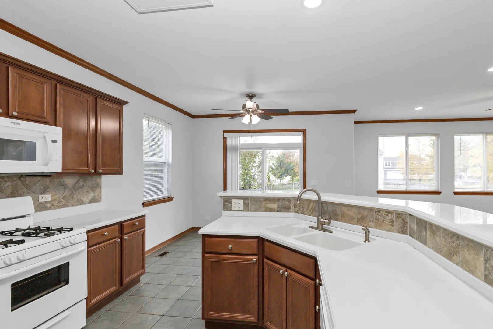 3311 LAFAYETTE Street IL