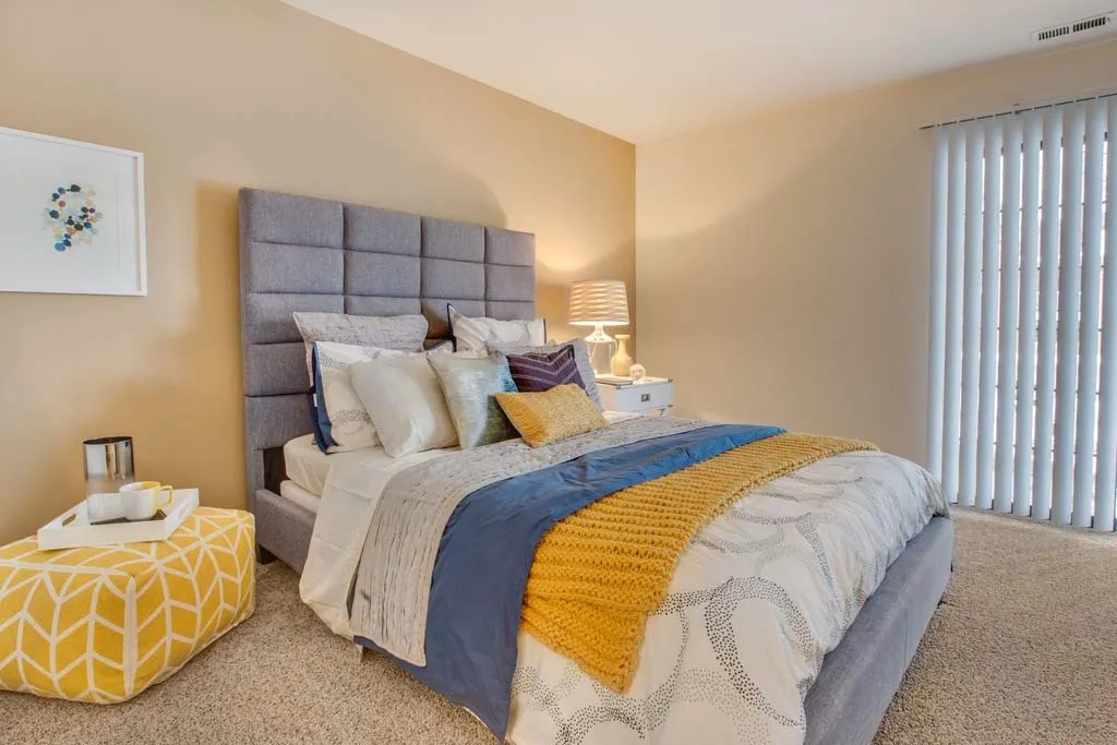 5964 Laurel Lane 2124 IL