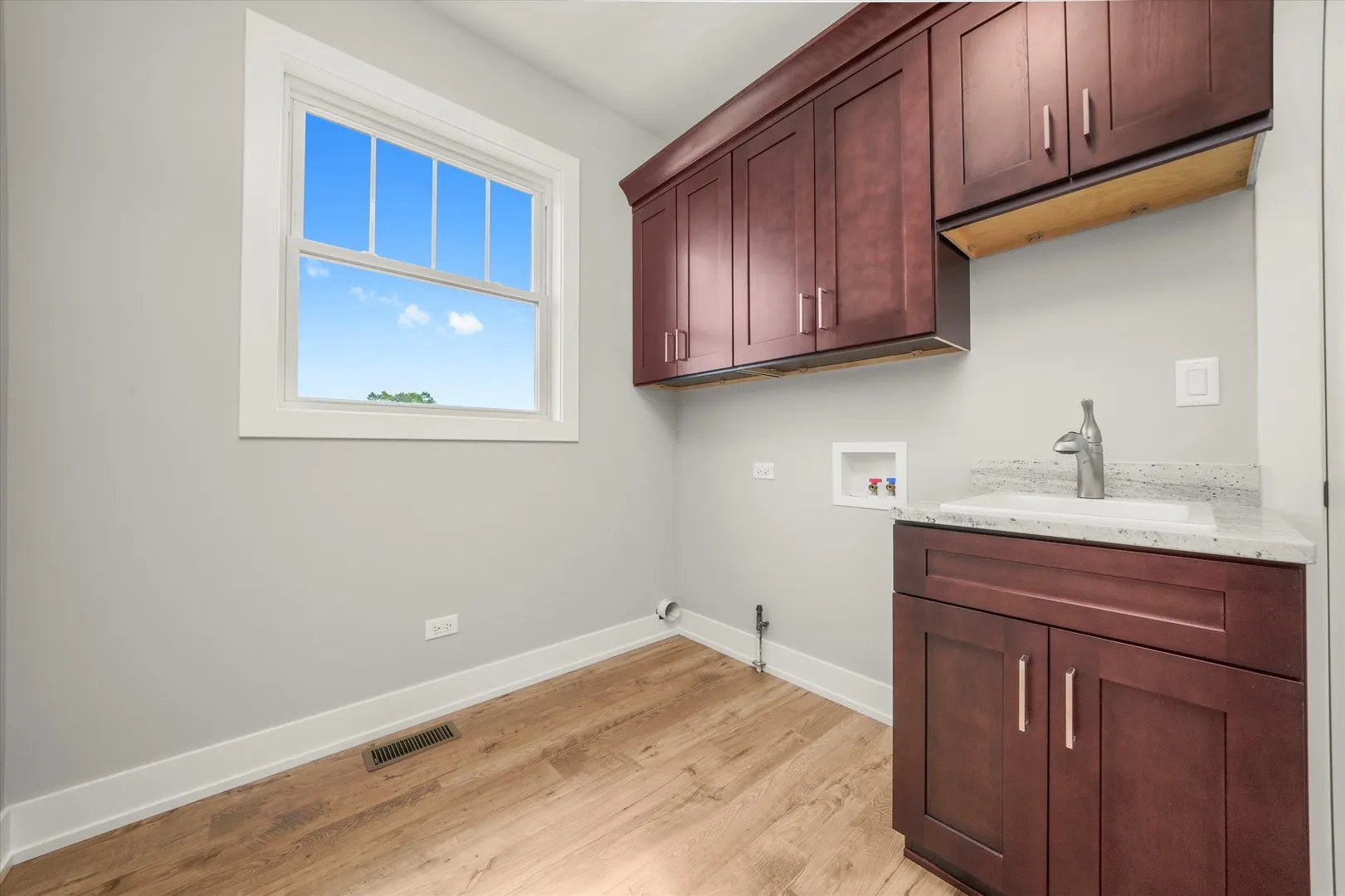 19508 Waterford Lane IL