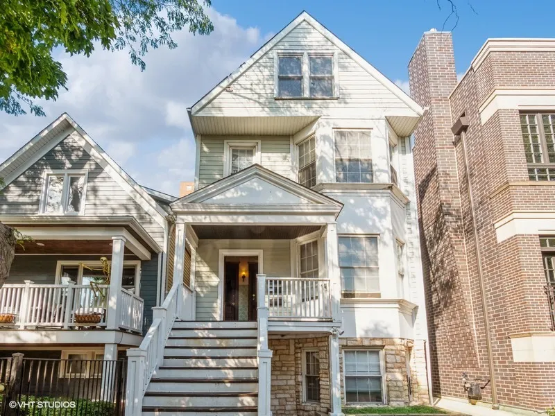 1308 W Byron Street GR IL