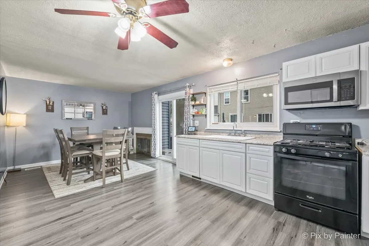 3S268 Twin Pines Drive IL