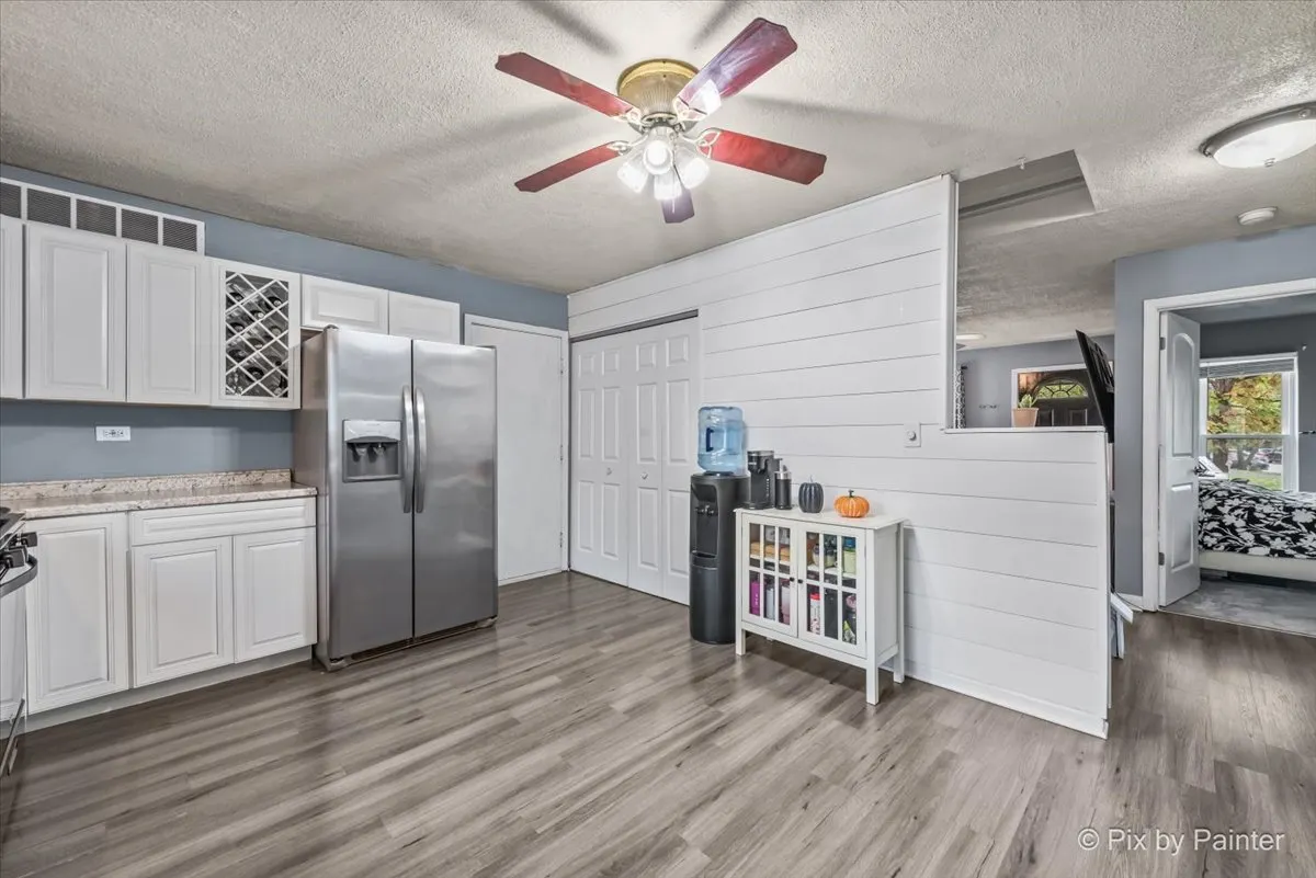 3S268 Twin Pines Drive IL
