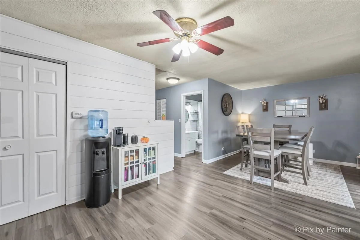 3S268 Twin Pines Drive IL