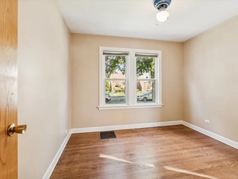 1625 N 73rd Court IL