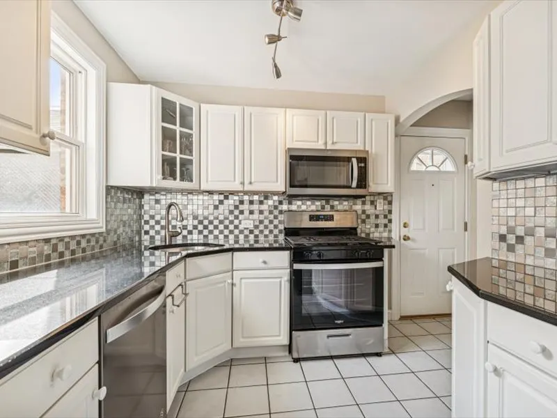1625 N 73rd Court IL