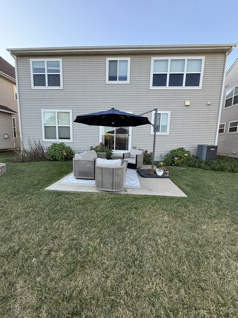 2572 Retreat Circle IL