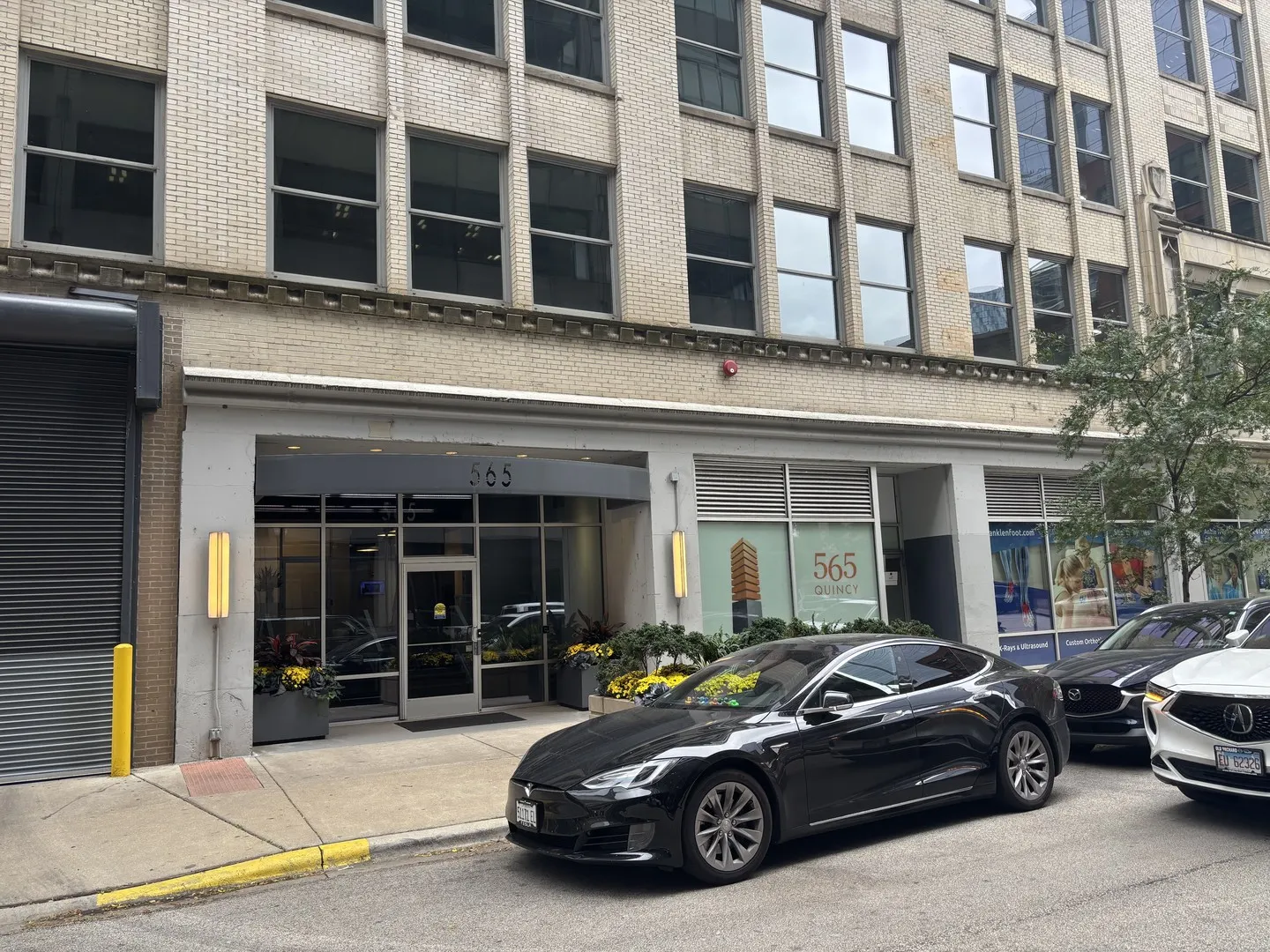 565 W Quincy Street 1216 IL