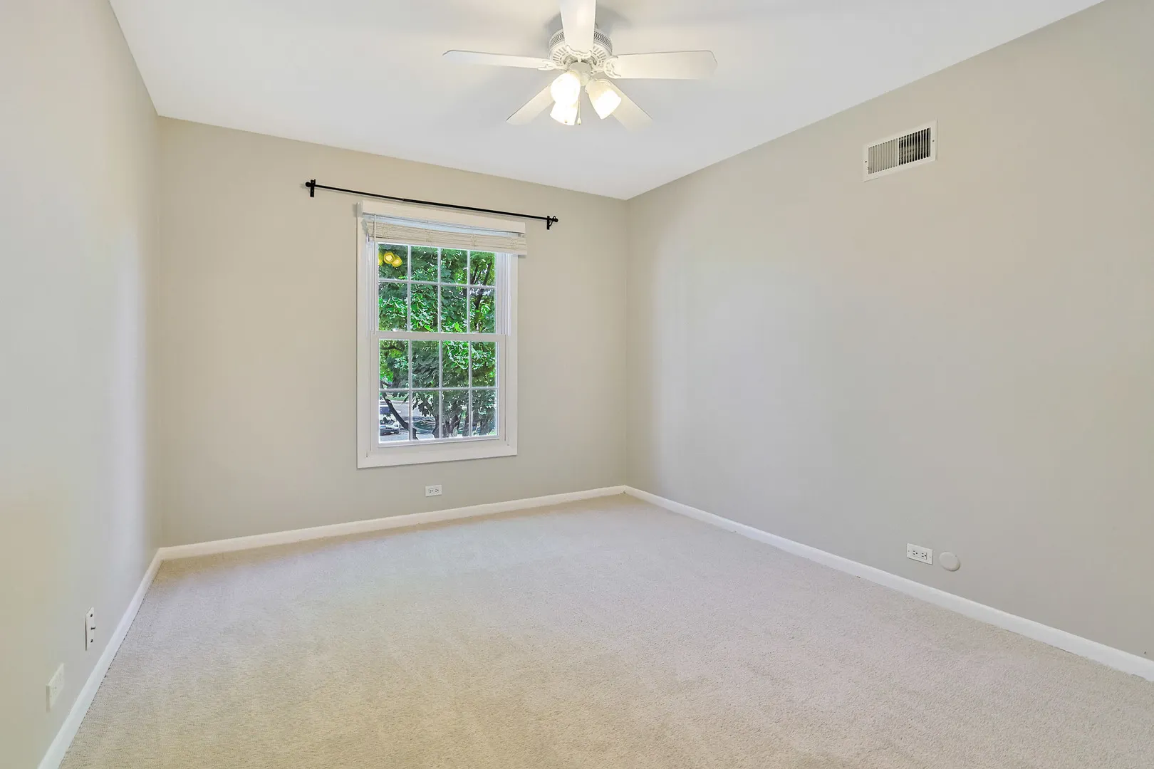 520 Shorely Drive 203 IL