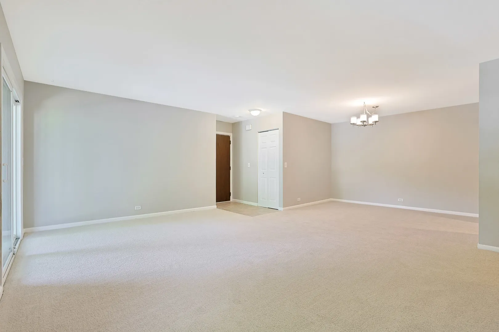 520 Shorely Drive 203 IL