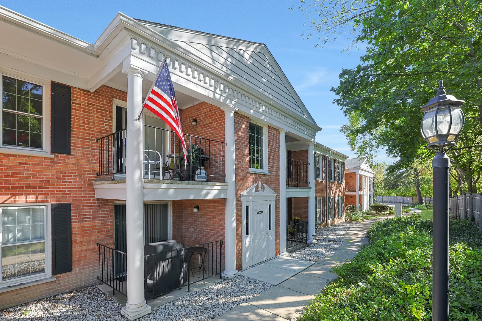 520 Shorely Drive 203 IL