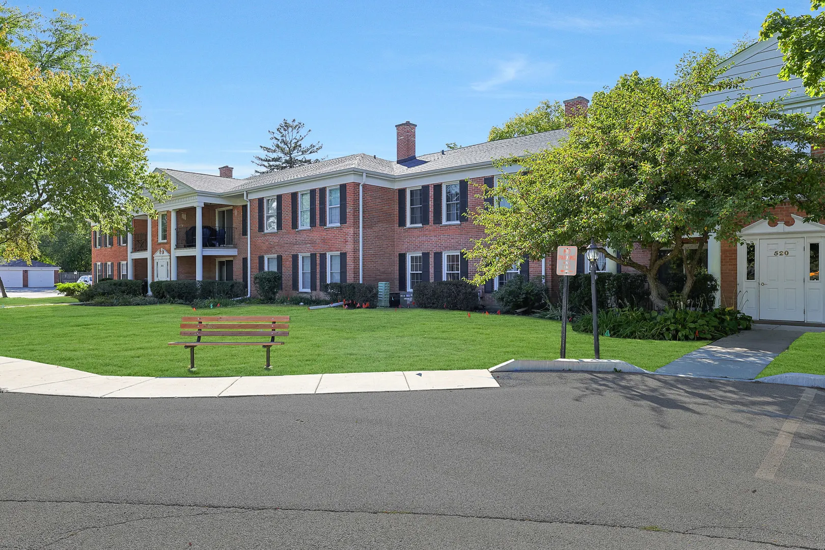 520 Shorely Drive 203 IL