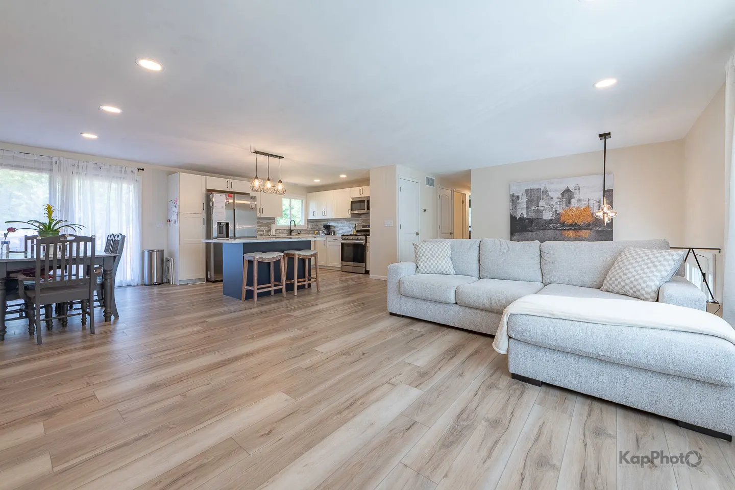 818 Brentwood Court IL