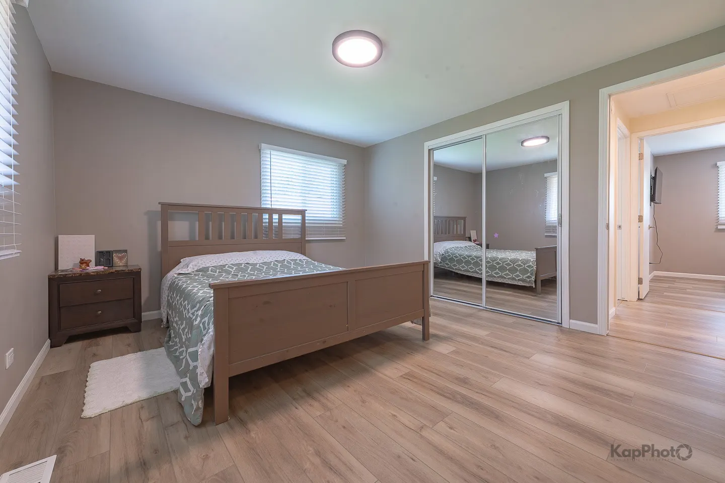 818 Brentwood Court IL