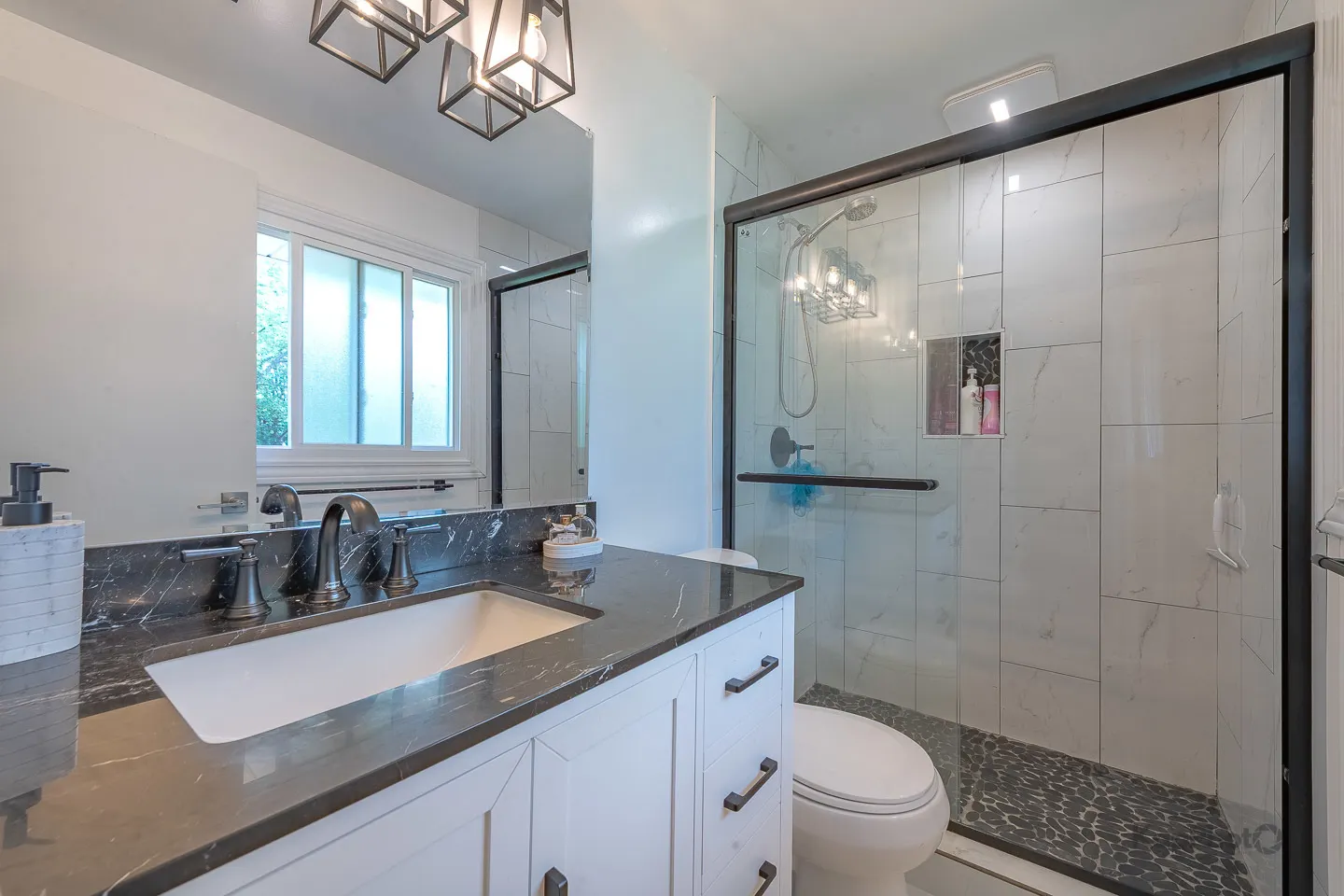 818 Brentwood Court IL