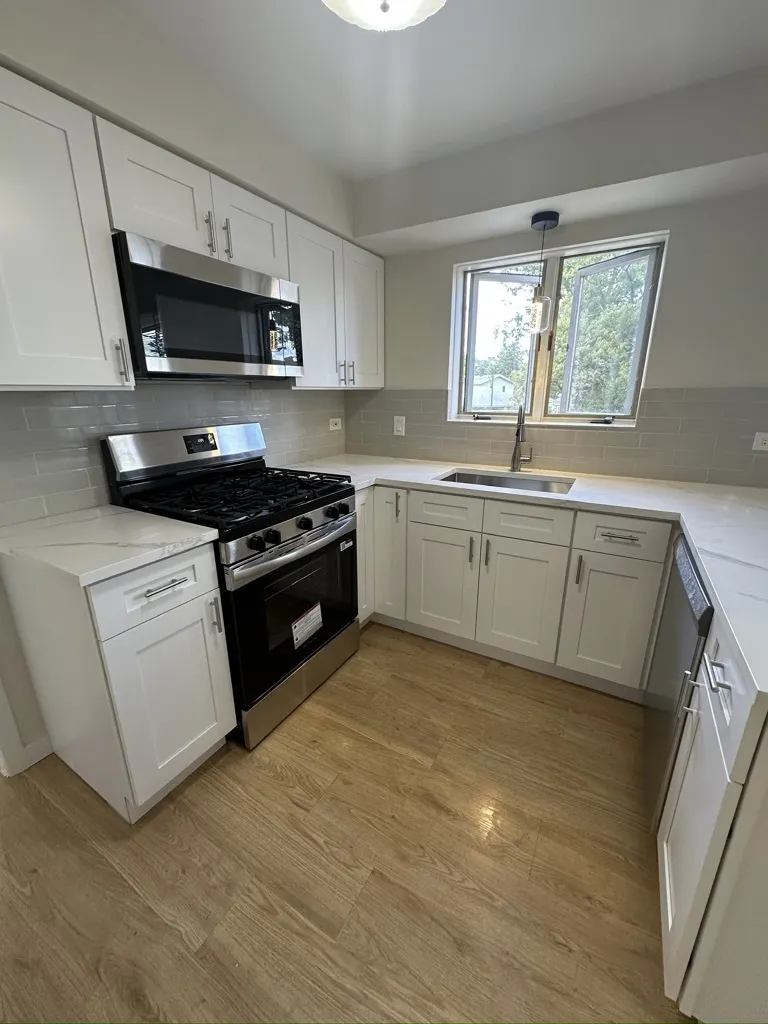 8164 W Forest Preserve Avenue 2N IL