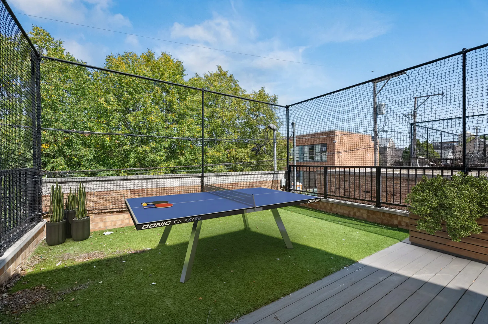 1850 W THOMAS Street IL