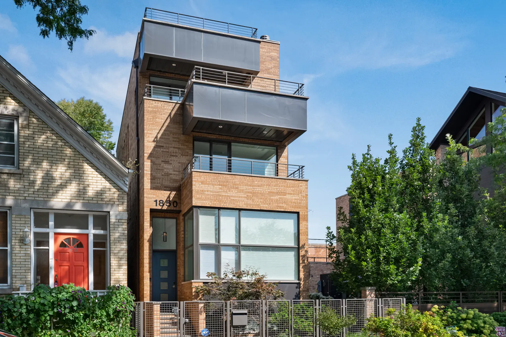 1850 W THOMAS Street IL