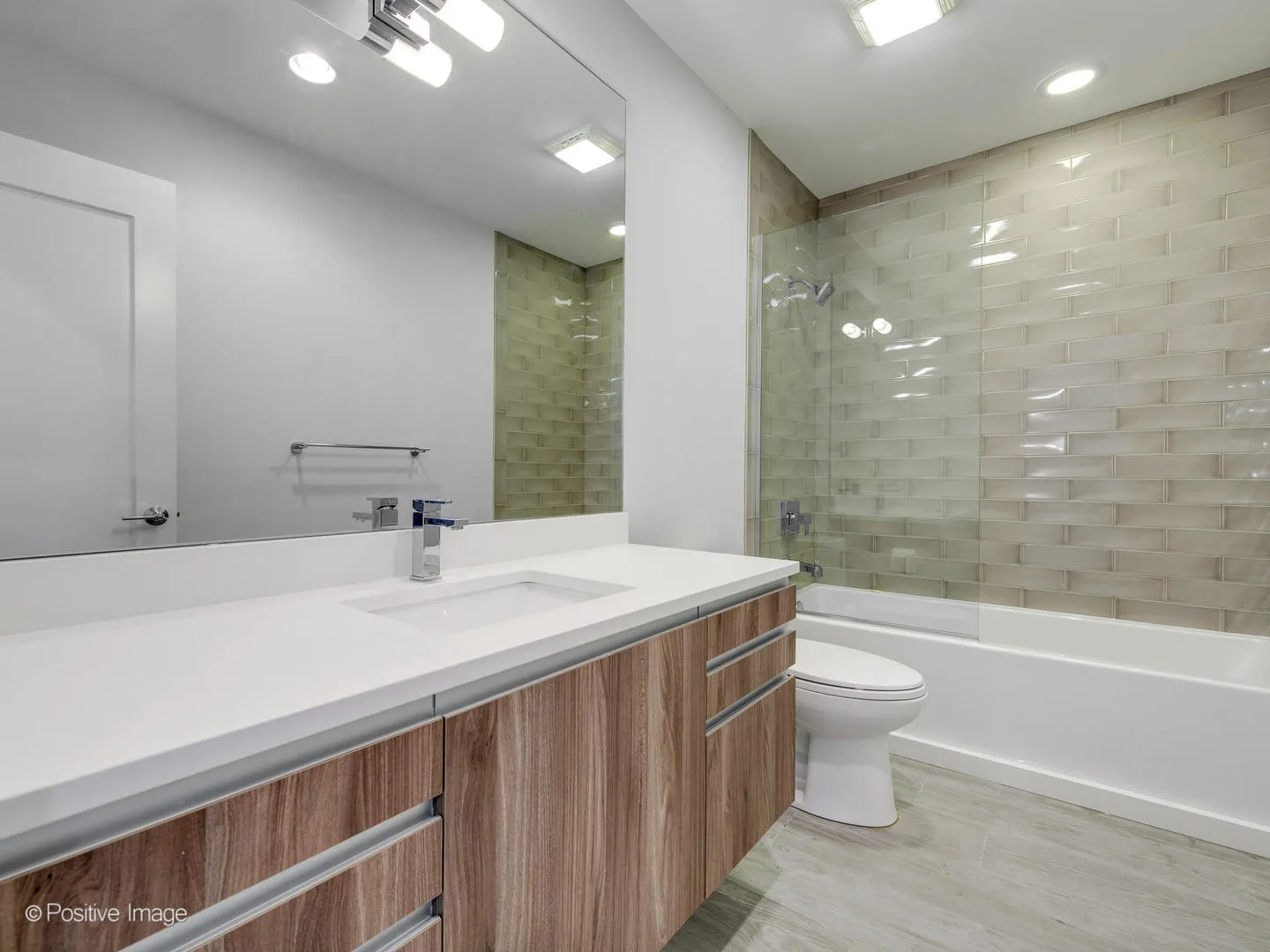 602 N May Street 3 IL