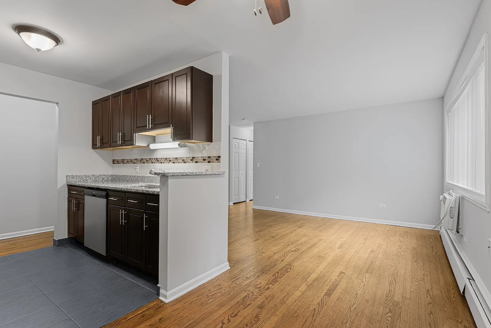 6001 N Kenmore Avenue 304 IL