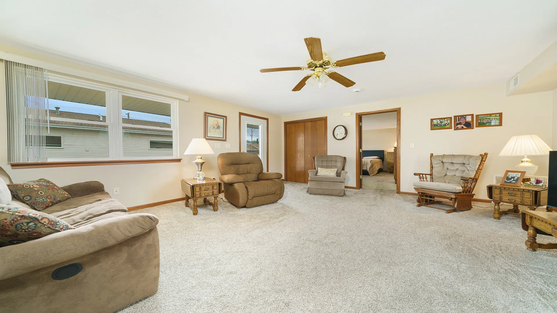 511 W Blackhawk Drive IL