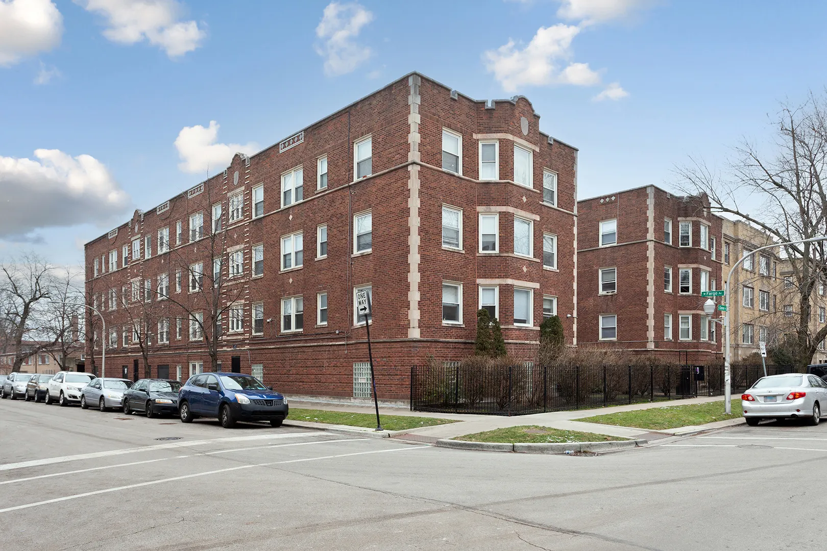 7383 N Damen Avenue G IL